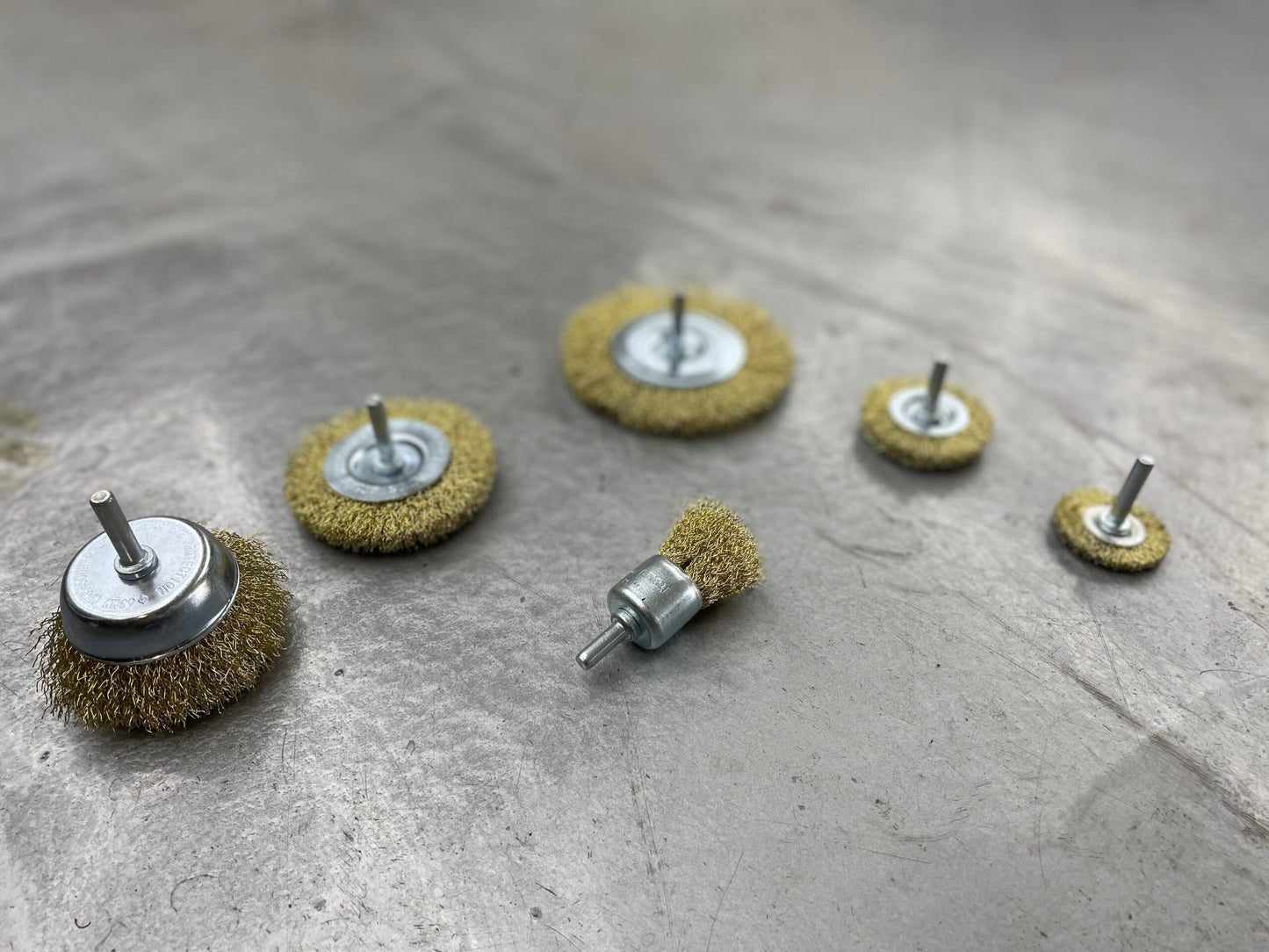 Staalborstelset voor boormachine | Verroeste bouten nieuw maken!