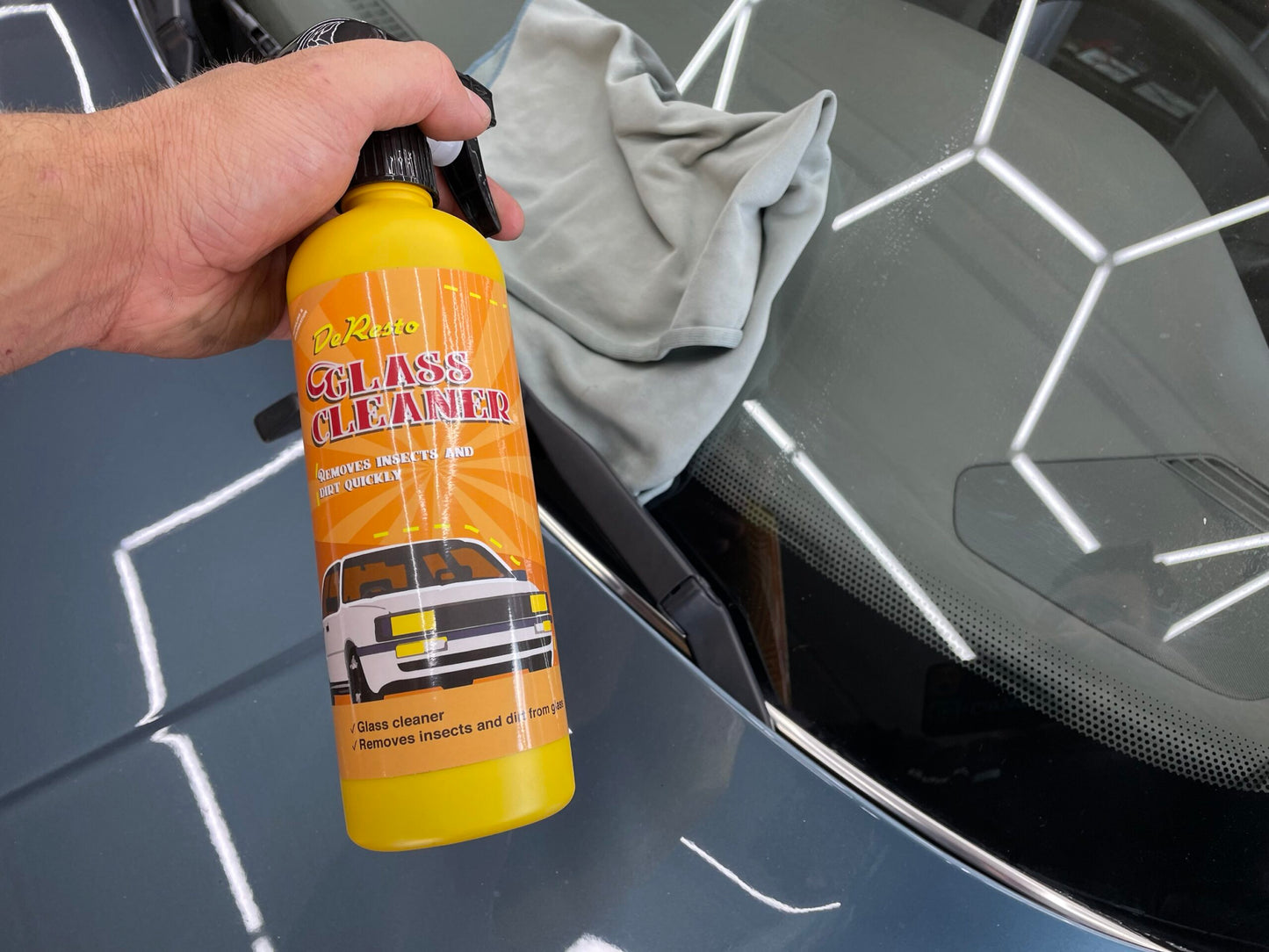 Glass Cleaner | Streeploos schoon & verwijderd insecten